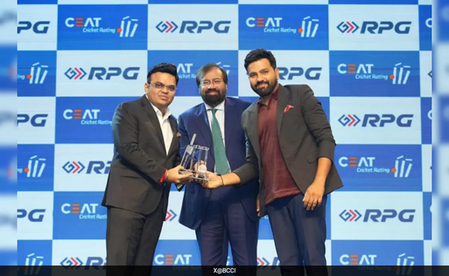Rohit Sharma Virat Kohli honoured at the 26th CEAT Cricket Awards